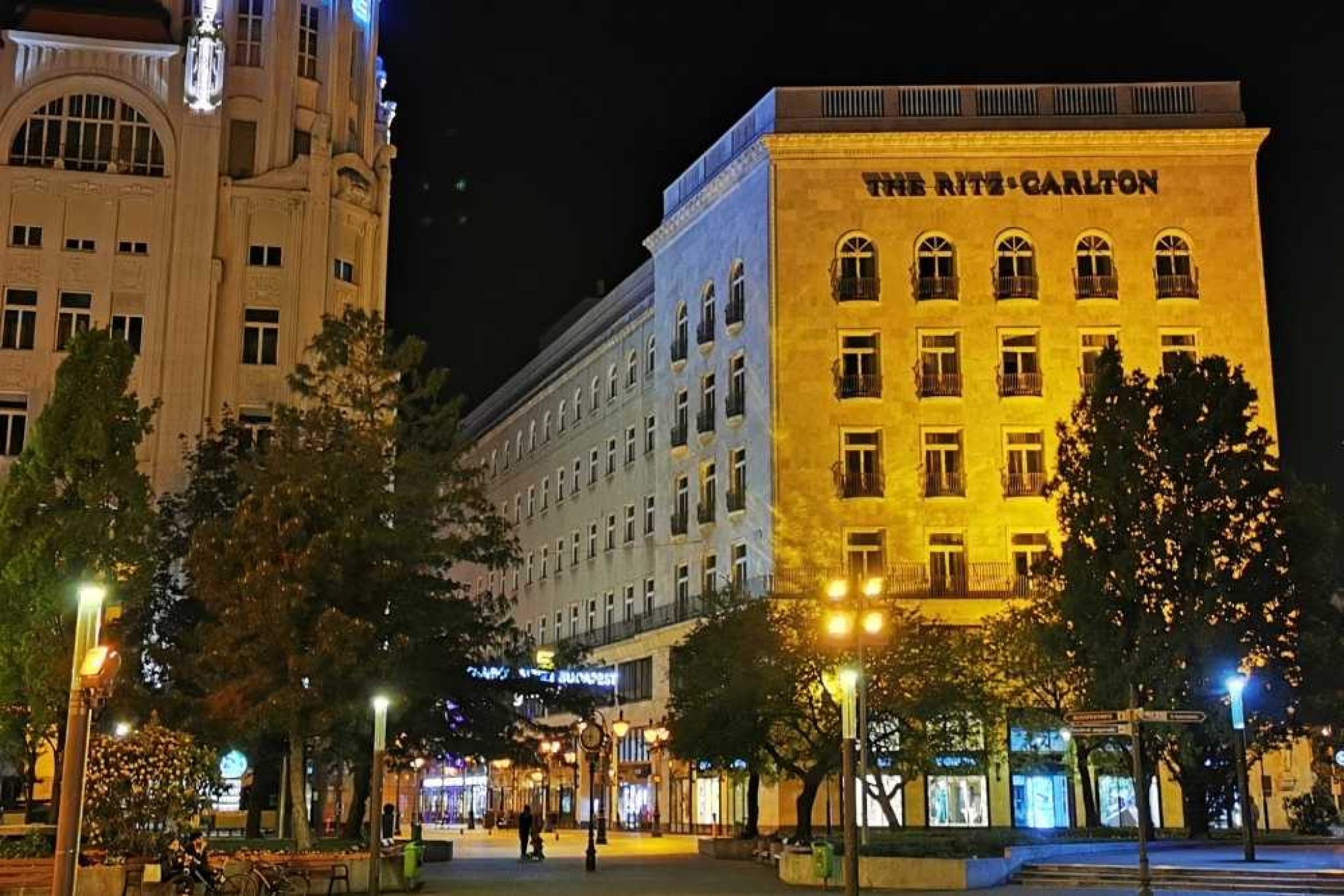 Best 5-star Hotels in Budapest For A Luxury Holiday - Chasing The ...